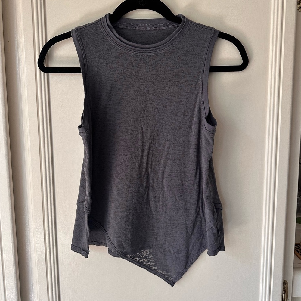 Lululemon Asymmetrical Hem Tank – Size 2